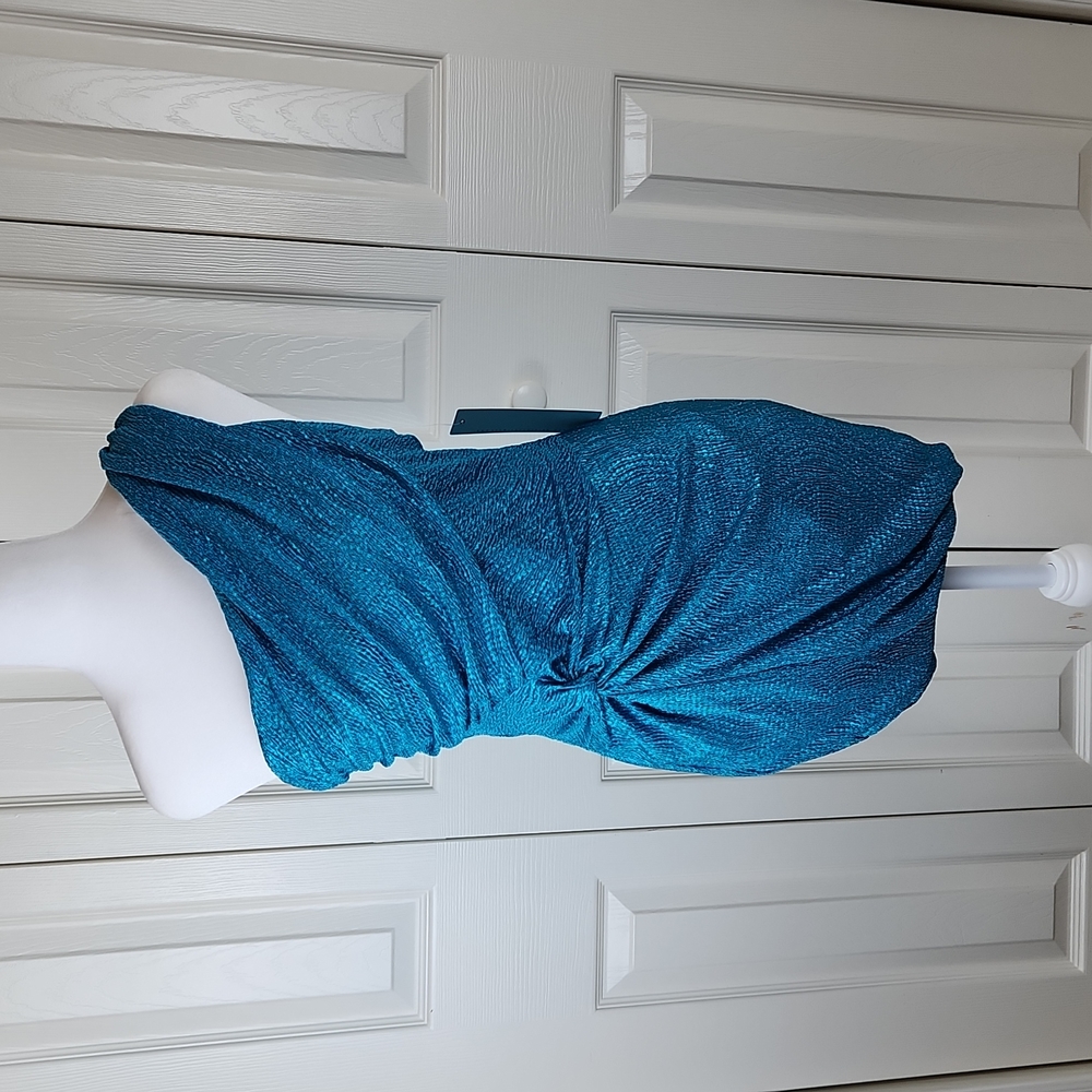 LOVE REIGNS Formal semi-formal one shoulder metallic blue Shimmer dress size M